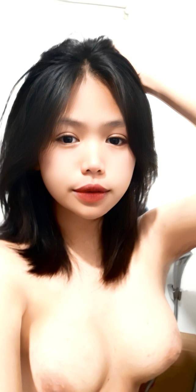 sex kẹt dưới gầm giường